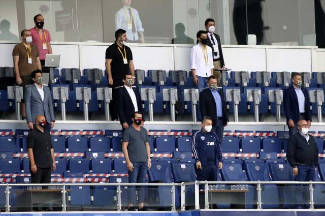 Fenerbahçe yönetimi, VAR'da iptal edilen gol nedeniyle Fırat Aydınus'a tepki gösterdi