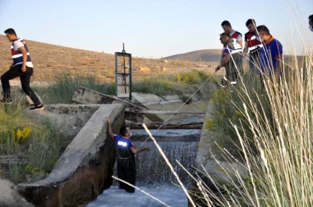 Karaman'da sulama kanalına düşen iki kardeş hayatını kaybetti