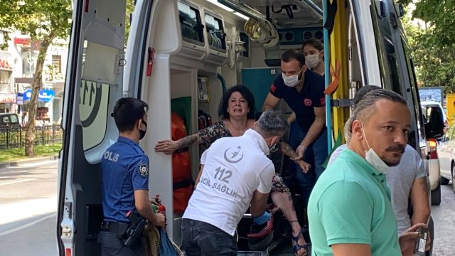 İstanbul'un göbeğinde sızan kadın polislere zor anlar yaşattı