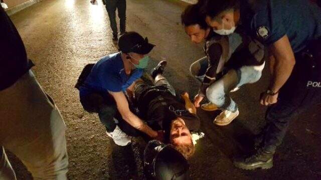 Alkollü sürücü, kendisine müdahale edenlerden helallik istedi