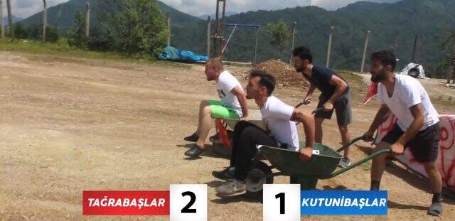 Rizeli gençlerin kendi imkanıyla çektiği Survivor, izleyenleri kırıp geçiriyor Rizeli gençlerin kendi imkanıyla çektiği Survivor, izleyenleri kırıp geçiriyor