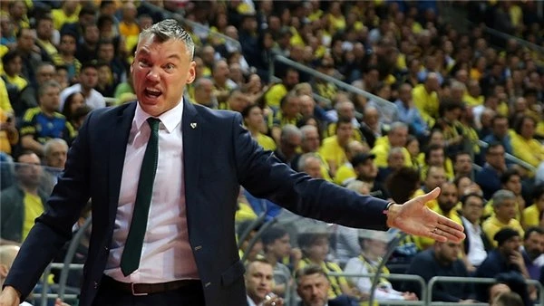 Fenerbahçe'de Gherardini kaldı yeni hoca Jasikevicius oluyor
