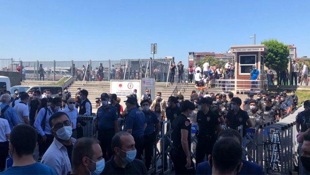 İstanbul Barosu çoklu baro sistemini protesto etmek için toplandı! İşte eylemin gerekçesi 5 maddelik kanun teklifi