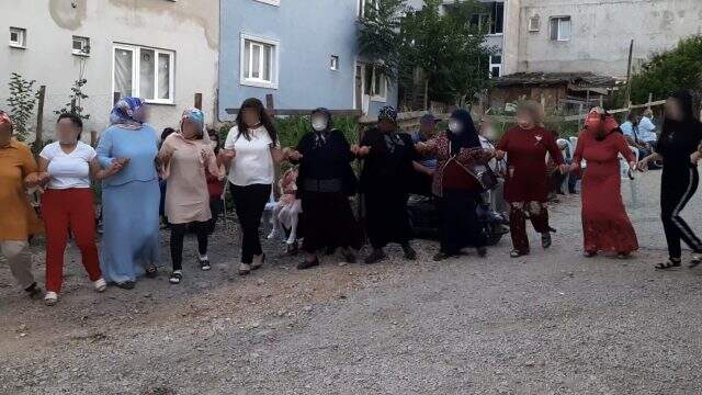 Koronavirüs vakalarında en çok artış görülen ilde tepki çeken görüntüler