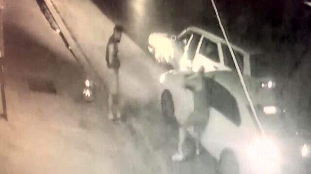 Pendik'te kadına darp kamerada... Yolu kesildi aracının camı tekmeyle kırıldı