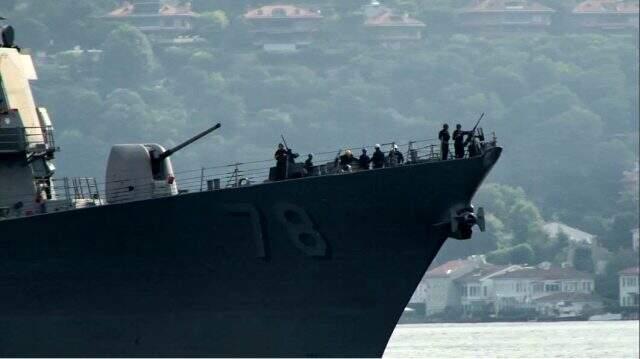 ABD savaş gemisi 'USS Porter' İstanbul Boğazı'ndan geçti