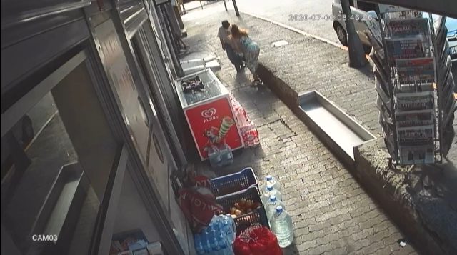 İstanbul'un göbeğinde bir kadının sevgilisi tarafından silahla yaralandığı anlar kamerada