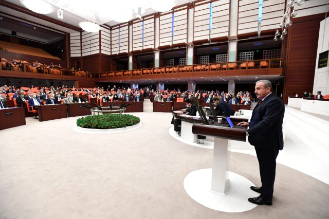Son Dakika: Mustafa Şentop yeniden TBMM Başkanı seçildi