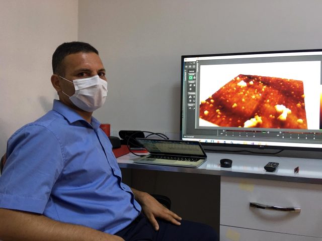 Türkiye'de ilk kez koronavirüs 3 boyutlu görüntülendi