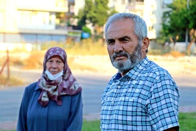 Güvenip evlerine aldıkları şahıs tarafından 3 günde 165 bin lira dolandırıldılar Güvenip evlerine aldıkları şahıs tarafından 3 günde 165 bin lira dolandırıldılar