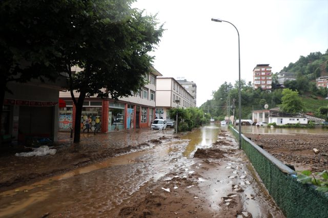 Rize'deki sel felaketinin büyüklüğü, gün ağarınca ortaya çıktı