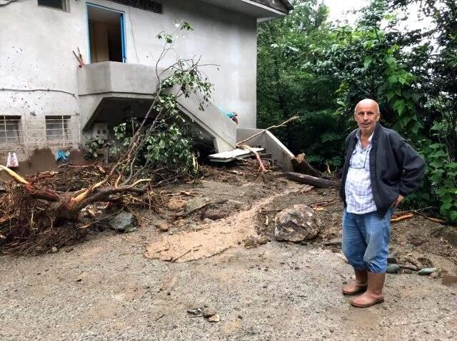 Rize'deki selden son anda kurtulan çift, yaşadıklarını anlattı