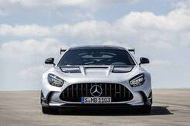 730 <a class='keyword-sd' href='/hp/' title='HP'>HP</a>'lik V8 motora sahip Mercedes-AMG GT Black Series tanıtıldı
