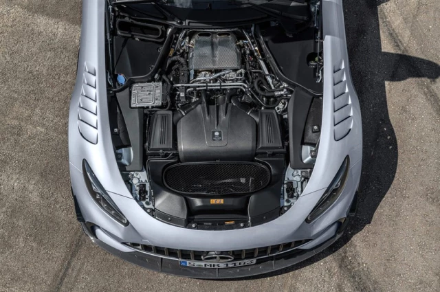 730 HP'lik V8 motora sahip Mercedes-AMG GT Black Series tanıtıldı