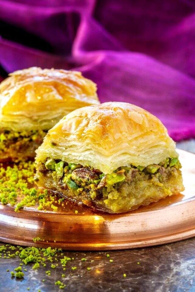 Ayasofya Camii'nde kılınacak ilk namaz sonrası cemaate baklava ikram edilecek Ayasofya Camii'nde kılınacak ilk namaz sonrası cemaate baklava ikram edilecek