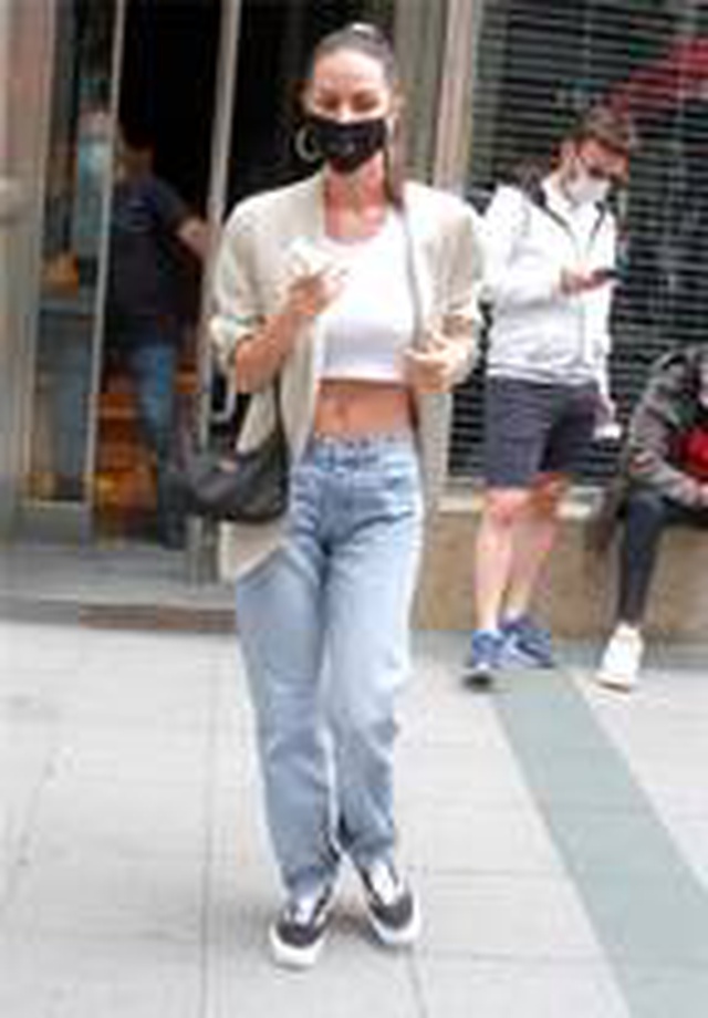  <a class='keyword-sd' href='/yasemin-ozilhan/' title='Yasemin Özilhan'>Yasemin Özilhan</a>: Kilo almak istiyorum