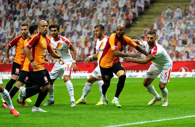 Galatasaray, sahasında Göztepe'yi 3-1 mağlup etti