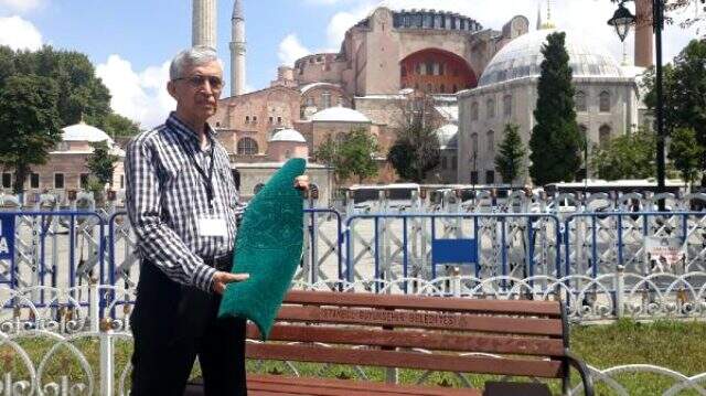 Ayasofya Camii'nin halıların rengi konusunda son kararı Cumhurbaşkanı Erdoğan verdi Ayasofya Camii'nin halıların rengi konusunda son kararı Cumhurbaşkanı Erdoğan verdi