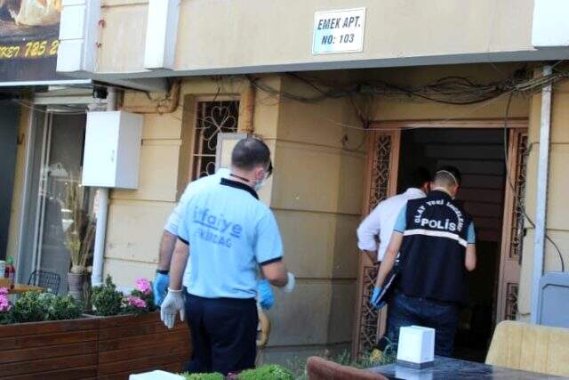 Kötü koku üzerine ihbar ettiler! Apartmanın bodrumunda erkek cesedi bulundu Kötü koku üzerine ihbar ettiler! Apartmanın bodrumunda erkek cesedi bulundu
