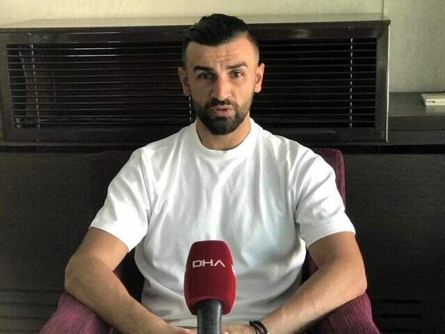 Bundesliga 2'yi kasıp kavuran Serdar Dursun'dan transfer itirafı: Süper Lig'in İstanbul takımlarından görüştüm Bundesliga 2'yi kasıp kavuran Serdar Dursun'dan transfer itirafı: Süper Lig'in İstanbul takımlarından görüştüm