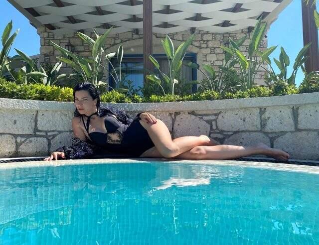 Merve Boluğur yeni bir aşka mı yelken açtı? Son paylaşımı kafaları karıştırdı