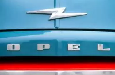 Zaman tünelinde Opel Logosu!