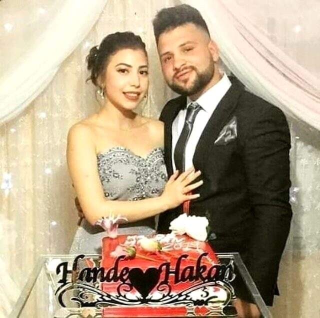 3 gün önce nikah yapan genç çifti kaza ayırdı! Çiftten geriye sosyal medyadaki fotoğrafları kaldı 3 gün önce nikah yapan genç çifti kaza ayırdı! Çiftten geriye sosyal medyadaki fotoğrafları kaldı
