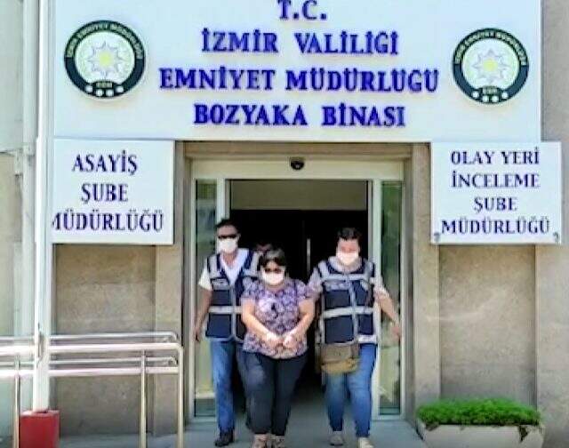 Dolandırıcılıktan 133 ile 143 yıl arası hapis cezaları bulunan 3 kadın Aydın'da suç üstü yakalandı Dolandırıcılıktan 133 ile 143 yıl arası hapis cezaları bulunan 3 kadın Aydın'da suç üstü yakalandı