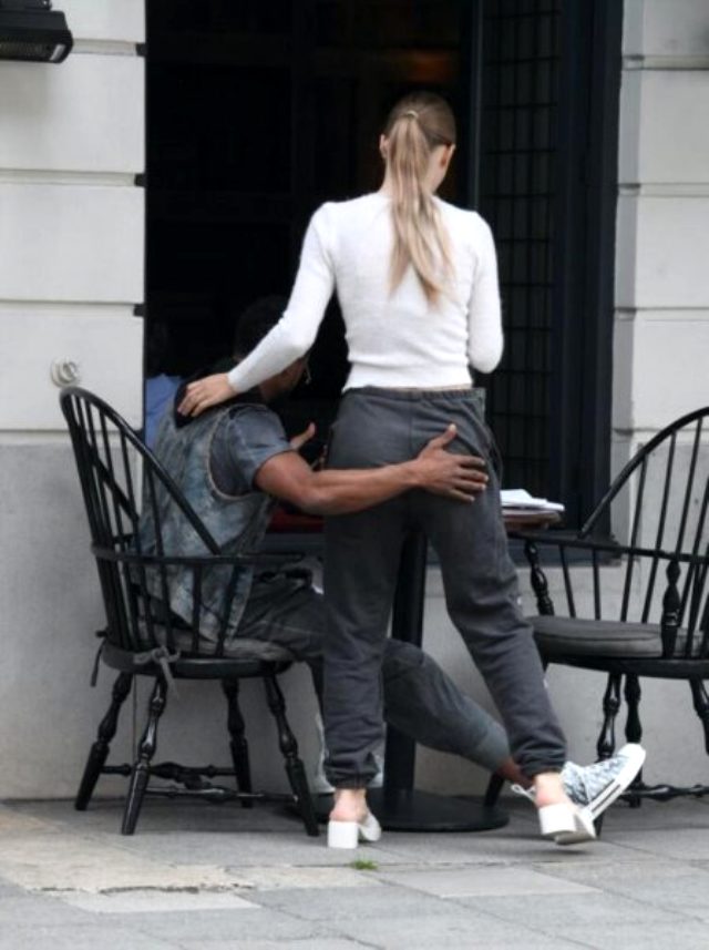 İhanetin fotoğrafı! Evli futbolcu Patrice Evra, Hollandalı model ile öpüşürken kameralara yakalandı