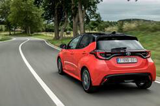 Yenilenen Toyota Yaris Kasım'da Türkiye'de