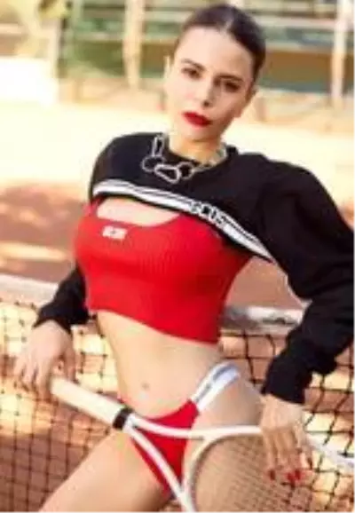 Simge Sağın: Mücadeleci bir ruhum var