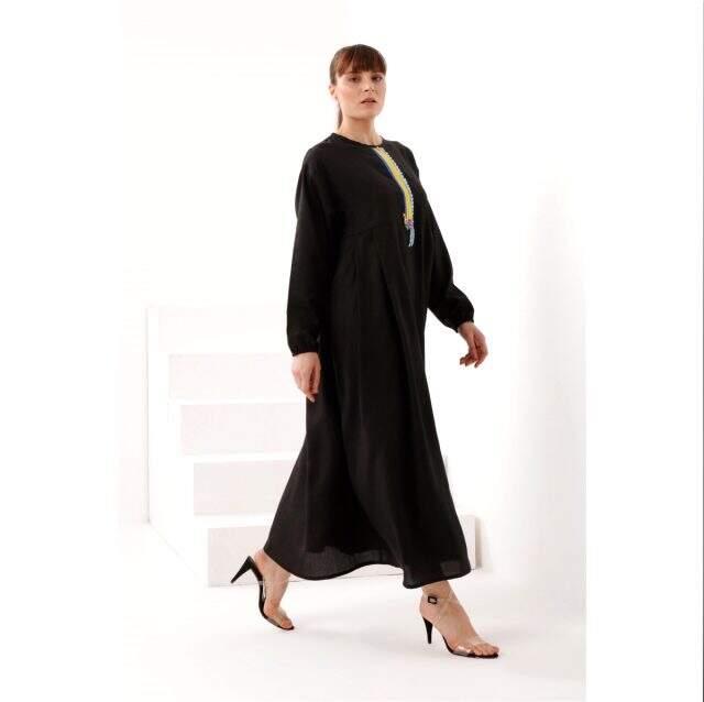 Ünlü Modacı Rabia Yalçın'ın Yeni Markası 'R4 Moda' Online Satışa Başladı