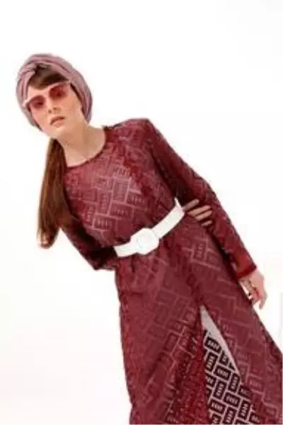 Ünlü Modacı Rabia Yalçın'ın Yeni Markası 'R4 Moda' Online Satışa Başladı