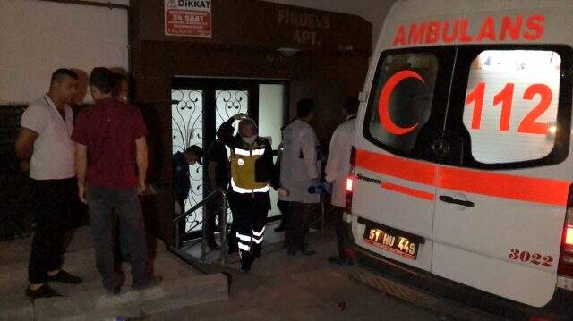 Eski eşini öldüren, kayınvalidesini ve kayınbabasını yaralayan zanlı tutuklandı Eski eşini öldüren, kayınvalidesini ve kayınbabasını yaralayan zanlı tutuklandı