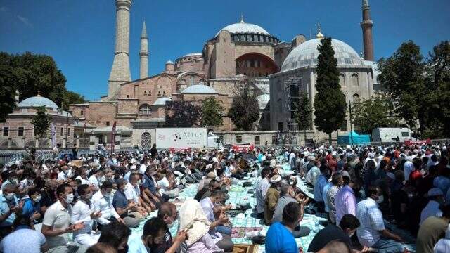 Ayasofya-i Kebir Cami-i Şerifi ikinci cuma namazında da doldu taştı
