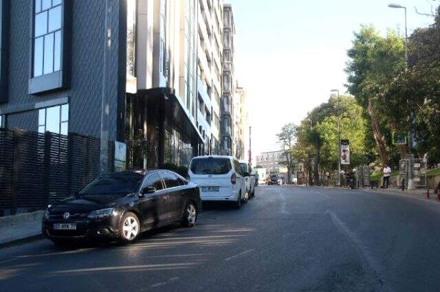 Değnekçi tarafından saldırıya uğradı, kanlar içinde saldırganları aradı Değnekçi tarafından saldırıya uğradı, kanlar içinde saldırganları aradı