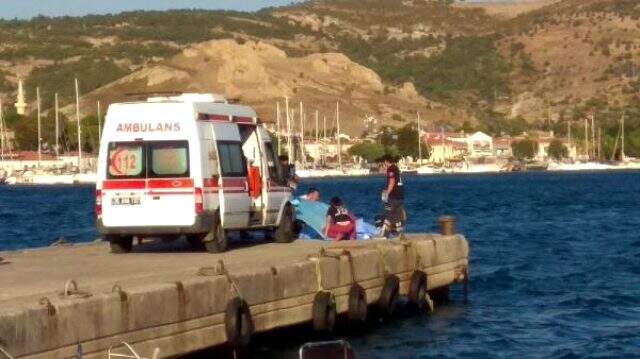 Son dakika: İzmir'de 'Egem' isimli tekne battı: 4 ölü, 1 ağır yaralı 6 kişi kurtarıldı Son dakika: İzmir'de 'Egem' isimli tekne battı: 4 ölü, 1 ağır yaralı 6 kişi kurtarıldı