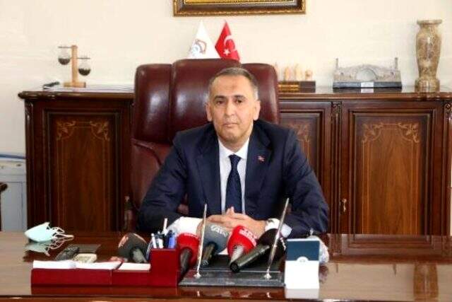 Adıyaman Valisi'nden vatandaşlara koronavirüs uyarısı: Vaka sayısında hızlı artış söz konusu Adıyaman Valisi'nden vatandaşlara koronavirüs uyarısı: Vaka sayısında hızlı artış söz konusu