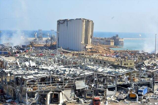 Lübnan'da yaşayan felaket ülke basınında geniş yer buldu