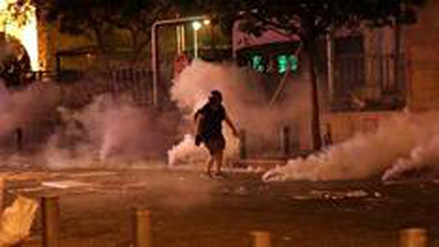 Beyrut'ta patlama: Hükümeti ihmalle suçlayan protestocular polisle çatıştı