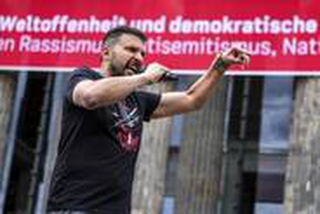 <a class='keyword-sd' href='/koronavirus/' title='Koronavirüs'>Koronavirüs</a>: 'İkinci dalga biziz' deyip, önlemlere karşı çıkanlar ne istiyor?