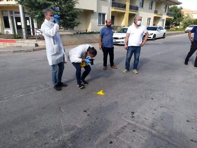 Polis memurunun ayağını kıran zanlı, vurularak yakalandı Polis memurunun ayağını kıran zanlı, vurularak yakalandı