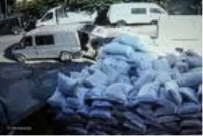 Maskeli 5 kişi, 4 dakika içinde 200 bin liralık malı çaldı