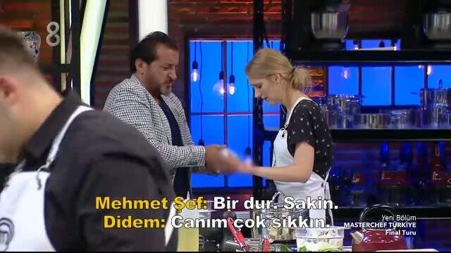 Masterchef'te yarışmacı Didem Devay parmaklarını kesti Masterchef'te yarışmacı Didem Devay parmaklarını kesti