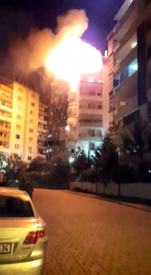 Mangal sonrası piknik tüpleri bomba gibi patlattı! O anlar kameralara anbean yansıdı Mangal sonrası piknik tüpleri bomba gibi patlattı! O anlar kameralara anbean yansıdı
