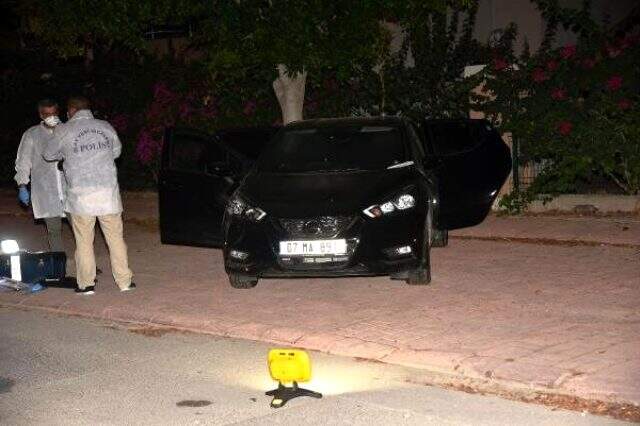Antalya'da aracıyla ortadan kaybolan Cezayirli iş insanı otomobilinin bagajında ölü bulundu Antalya'da aracıyla ortadan kaybolan Cezayirli iş insanı otomobilinin bagajında ölü bulundu