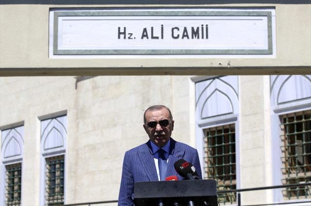 Son Dakika: Cumhurbaşkanı Erdoğan: Kemal Reis, Yunan gemisine gereken cevabı verdi