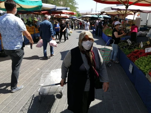 Ankara'da 65 yaş üstü kısıtlamasına ilk gün uyulmadı