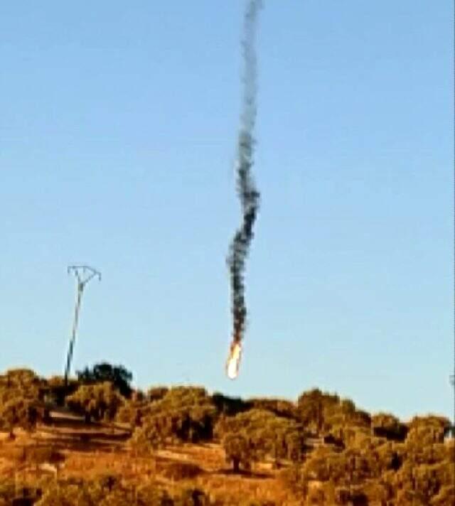 Suriye'de 2 Rus keşif uçağı düşürüldü