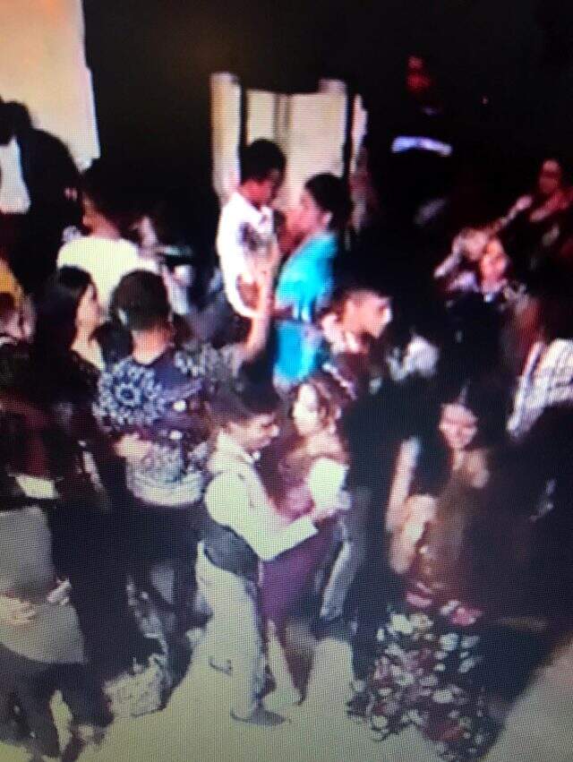 Kocası tarafından öldürülen kadının katiliyle son dansının görüntüleri ortaya çıktı Kocası tarafından öldürülen kadının katiliyle son dansının görüntüleri ortaya çıktı